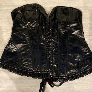 Fun bustier black patent leather. Size small